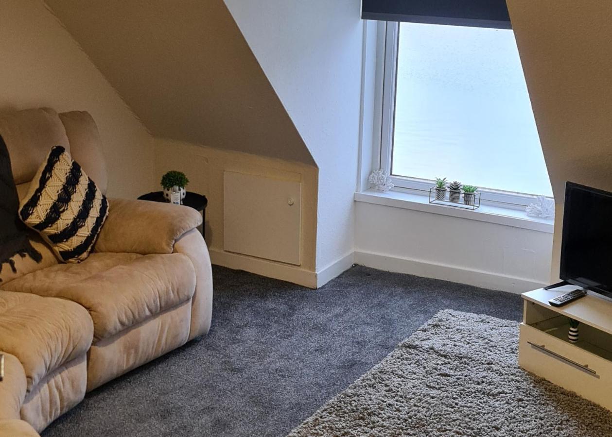 Inviting 1-Bed Apartment In Campbeltown Loch Views Экстерьер фото